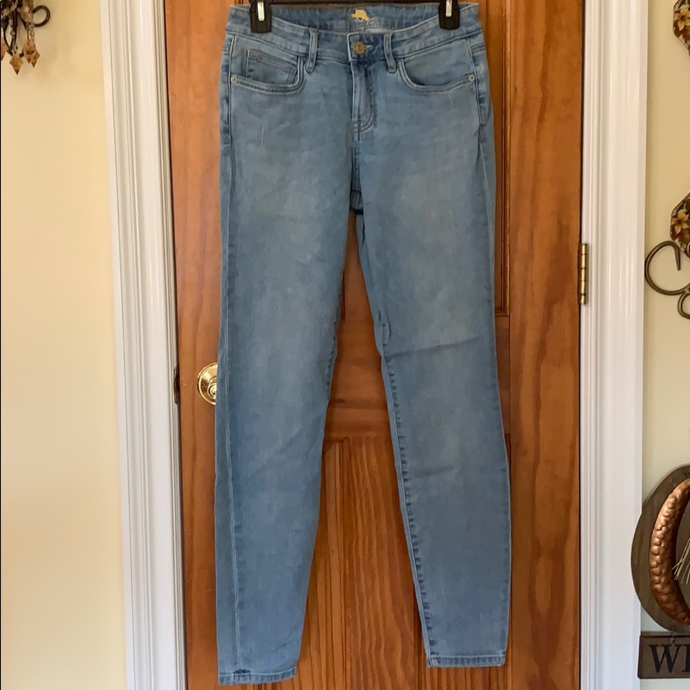 Tommy Bahama Skinny Jeans